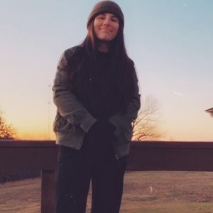 Meet your Posher, Victoria